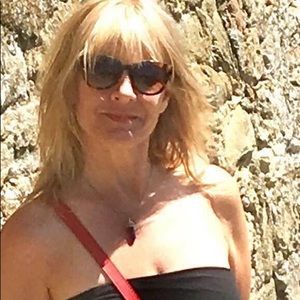 Meet your Posher, Liz